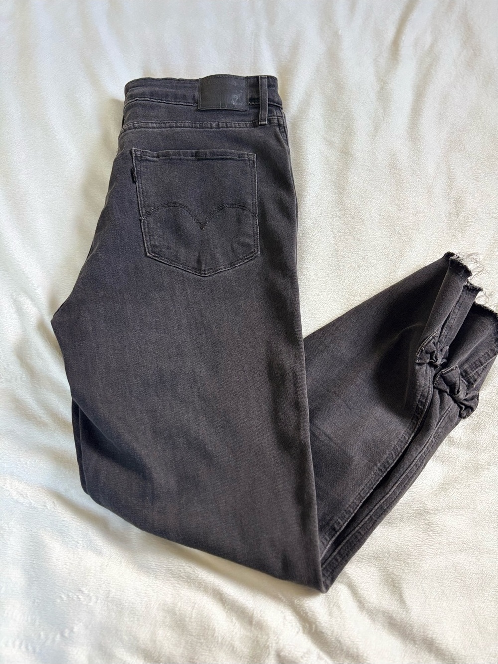 Levi's High Rise Skinny Jeans - Charcoal Black